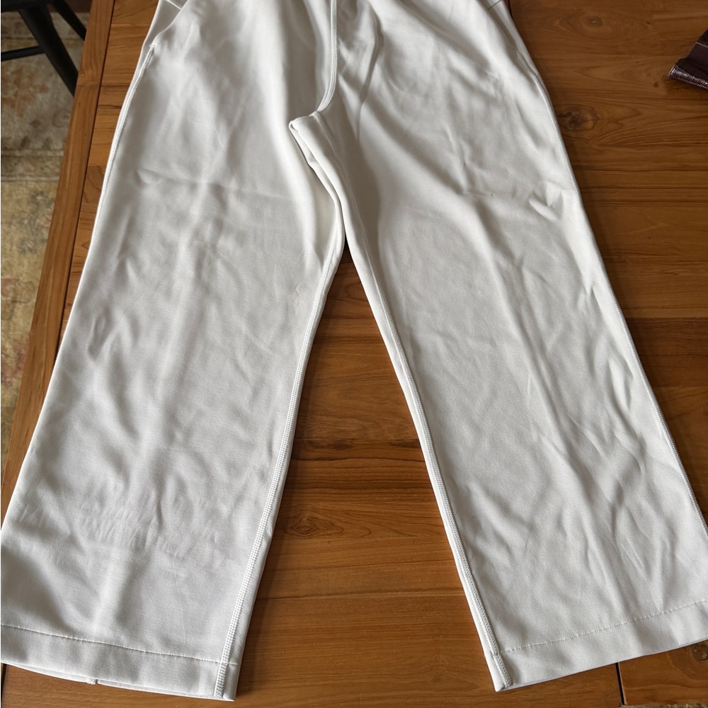 Lululemon White 3/4 length Wide-Leg Pants